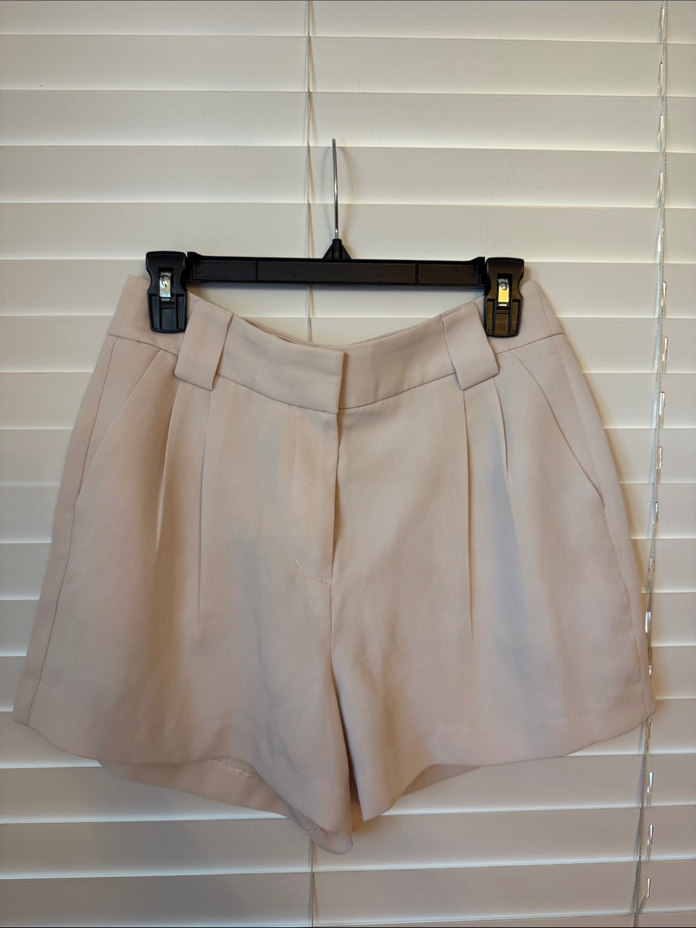 Express Cream High-Waist Pleated Bermuda Shorts